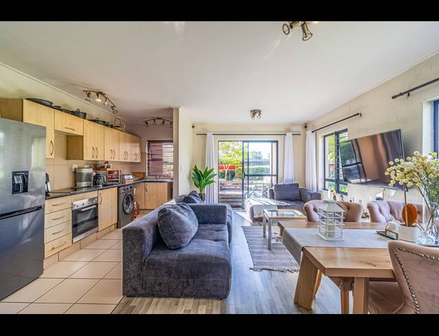 2 BEDROOM APARTMENT FOR SALE IN JACKAL CREEK GOLF ESTATE
